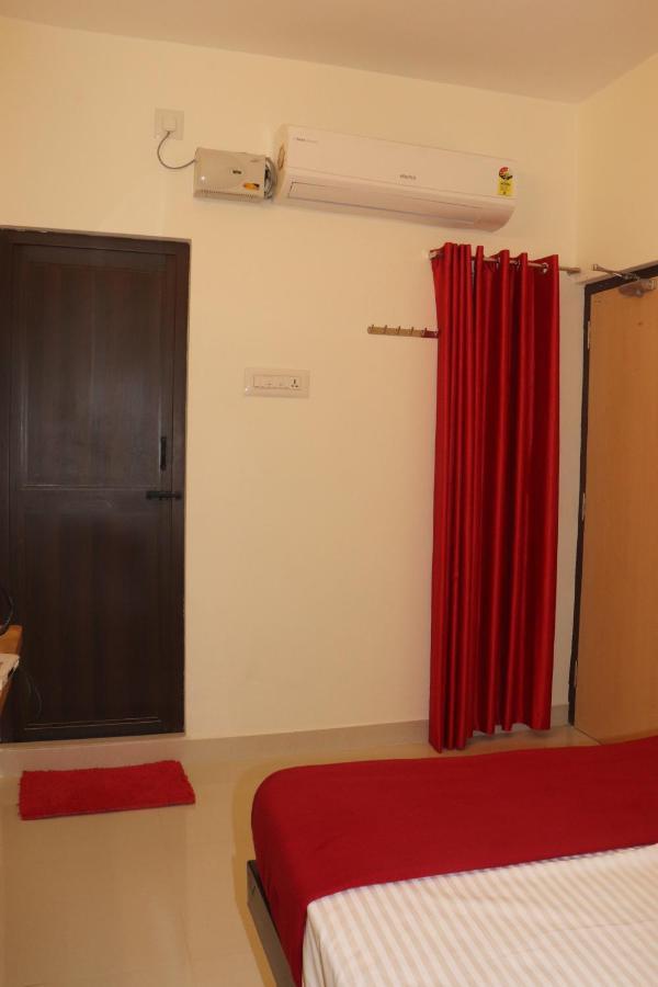 Grand Suites Srirangam Tiruchirappalli Exterior photo